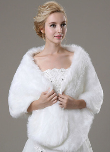 Châle de mariage fausse fourrure