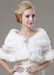 Boléro de dentelle en fausse fourrure avec strass