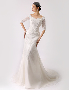 Robe mariée en tulle ivoire avec dentelle hors de l'épaule