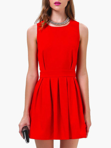 Robe skater plissée en coton rouge unicolore à dos décolleté