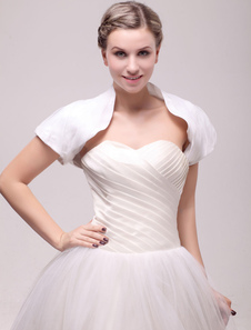 Boléro de mariage en tulle ivoire ouvert devant