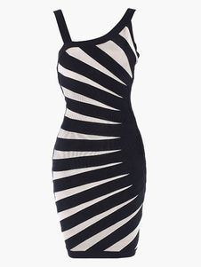 Robe moulante en rayonne avec col asymétrique à rayure