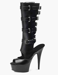 Bottes noires creusées avec boucles