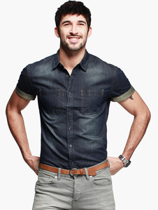 Chemise en denim bleu foncé à manches courtes