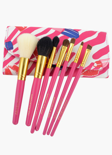 Pinceaux de maquillage rose