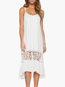 Robe skater blanc dentelle dos décolleté bretelles