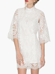 Robe droite en dentelle blanc dentelle