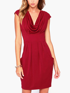 Robe bodycon rouge col bénitier