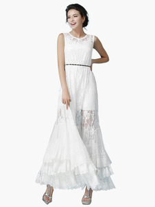 Robe longue blanc dentelle multicouche