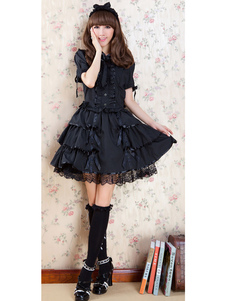 Robe lolita attirante unicolore brodée douse