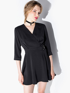 Robe skater mode noir plissé avec lacets col V