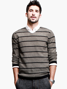 Pull parfait en coton kaki avec rayure tissé moulant col V