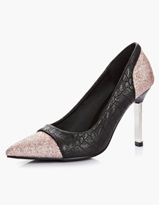 Attrayants escarpins à bout pointu et talons aigus rose clair