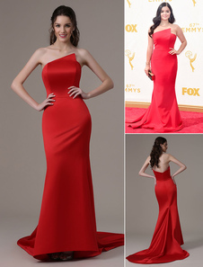 Robe pour Les Emmy Awards rouge en satin sans manches