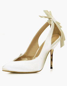 Escarpins à talons aigus