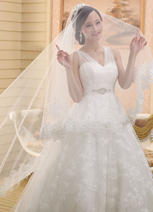 Voile de valse 1 couche en tulle forme d'ovale