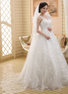 Voile chapelle 3 couches en tulle forme de cascade