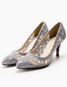 Escarpins à talons aigus en dentelle talons couverts