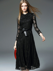 Robe skater en dentelle avec noeud et bouton col montant