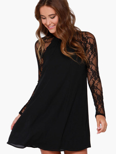 Robe droite en dentelle noir à demi-transparence avec dentelle encolure dégagée