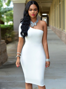 Mini robe unicolore à dos décolleté et une épaule