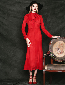 Manteau rouge en suédé revers embelli