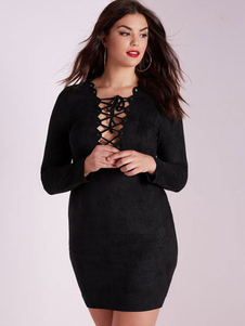 Fantastique mini robe noir creusé col V