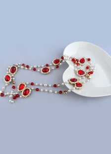 Collier métallique style contemporaine avec perles fausse perle sans fermoir