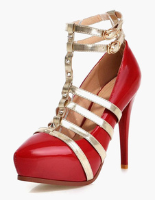 Escarpins à bout pointu et talons prismes ruban aux chevilles avec rivet