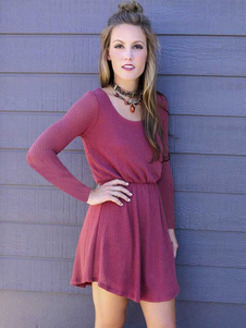 Robe droite rouge en romanknit plissé