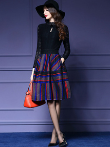 Robe skater de cellulose avec rayure plissé et dentelle col montant