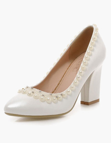 Escarpins à talons épais talons couverts avec perles