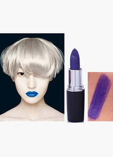 Maquillage lèvre lavande