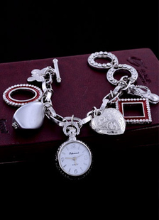 Montre femme originale
