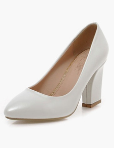 Escarpins à talons épais talons couverts