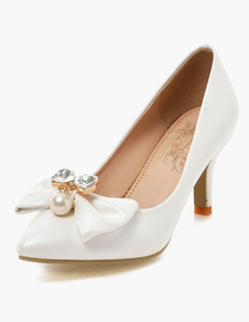 Escarpins à bout pointu et talons aigus talons couverts avec noeud