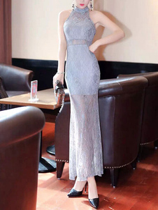 Robe longue en dentelle unicolore à demi-transparence col roulé