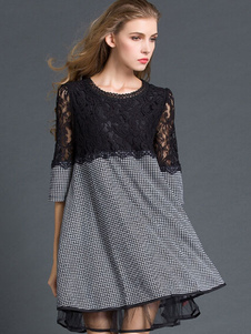 Robe droite en dentelle noir écossais froissé col ras du cou