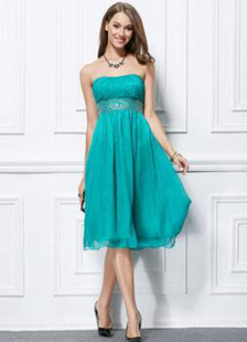 Robe de cocktail A-ligne en chiffon vert bustier avec perles longueur genou avec doublure et jupon