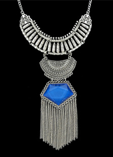 Doux collier métallique creusé fermoir homard