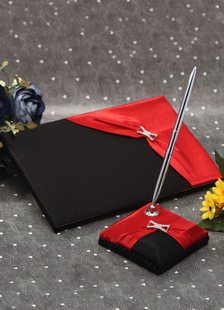 Stylos et livres mariage deux tons chic