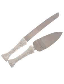 Pelle et couteau de gâteau de mariage en relief forme coeur blanc