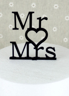 Noir Chic lettres et coeur en relief Wedding Cake Topper