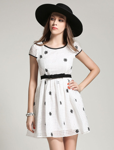 Organza blanc Sash impression florale évasée robe pour femmes