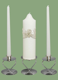 Bougie de cire blanche avec des faveurs de mariage Ivoire Bow