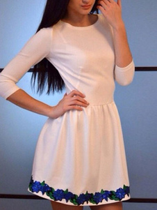 Satin de coton blanc dentelle imprimée évasée robe