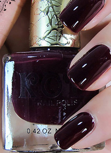 Vernis à ongles de doigt synthétique tendance Bourgogne