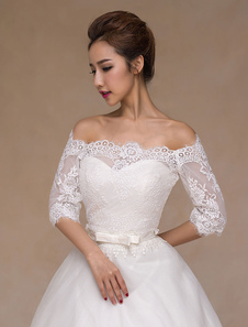 Boléro de mariage en dentelle ivoire ouvert devant