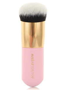 Pinceaux de maquillage roses