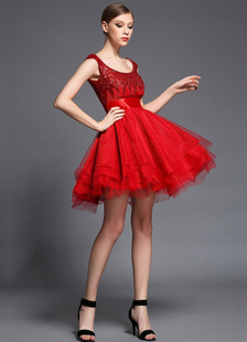 Robee de cocktail A-ligne en tulle avec perles